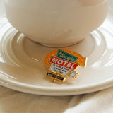 Dulton : Pins : Motel Sign